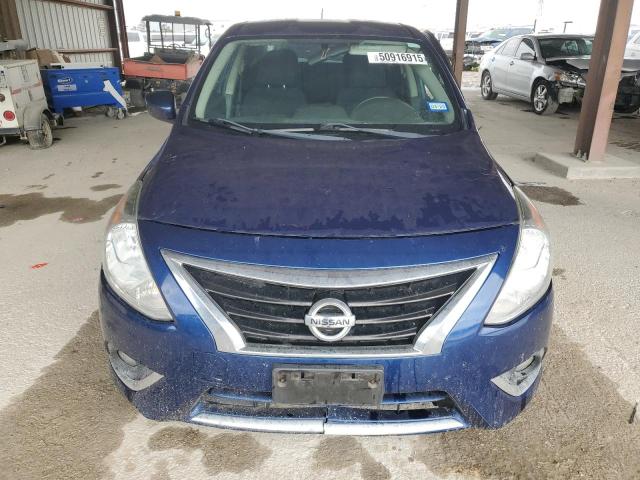  NISSAN VERSA 2018 Granatowy