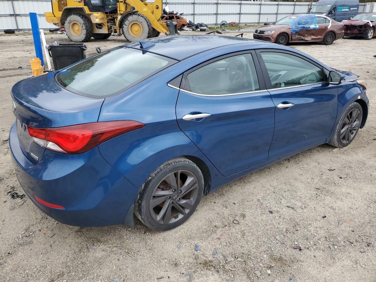 2015 Hyundai Elantra - Image 3