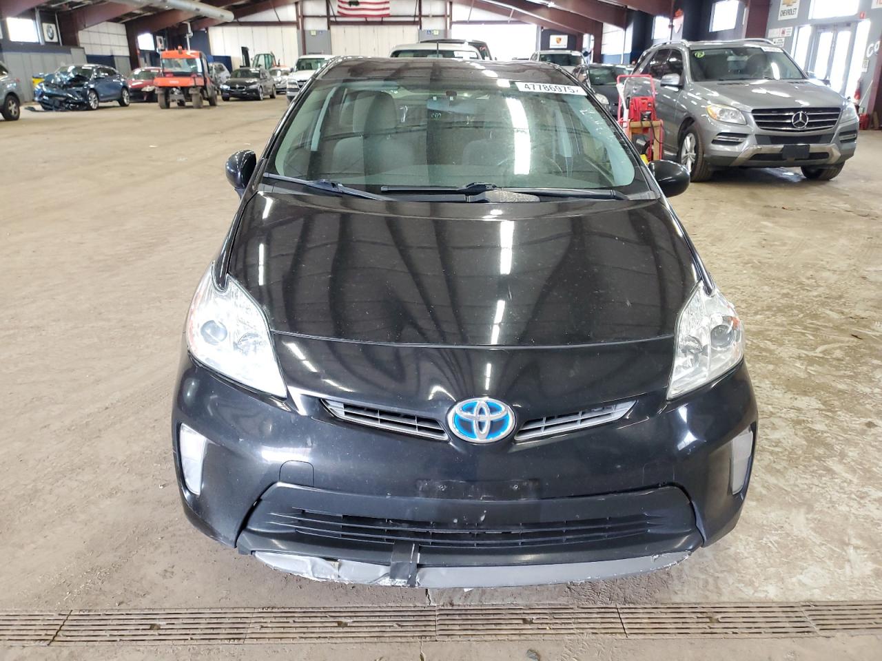 2015 Toyota Prius - Image 5