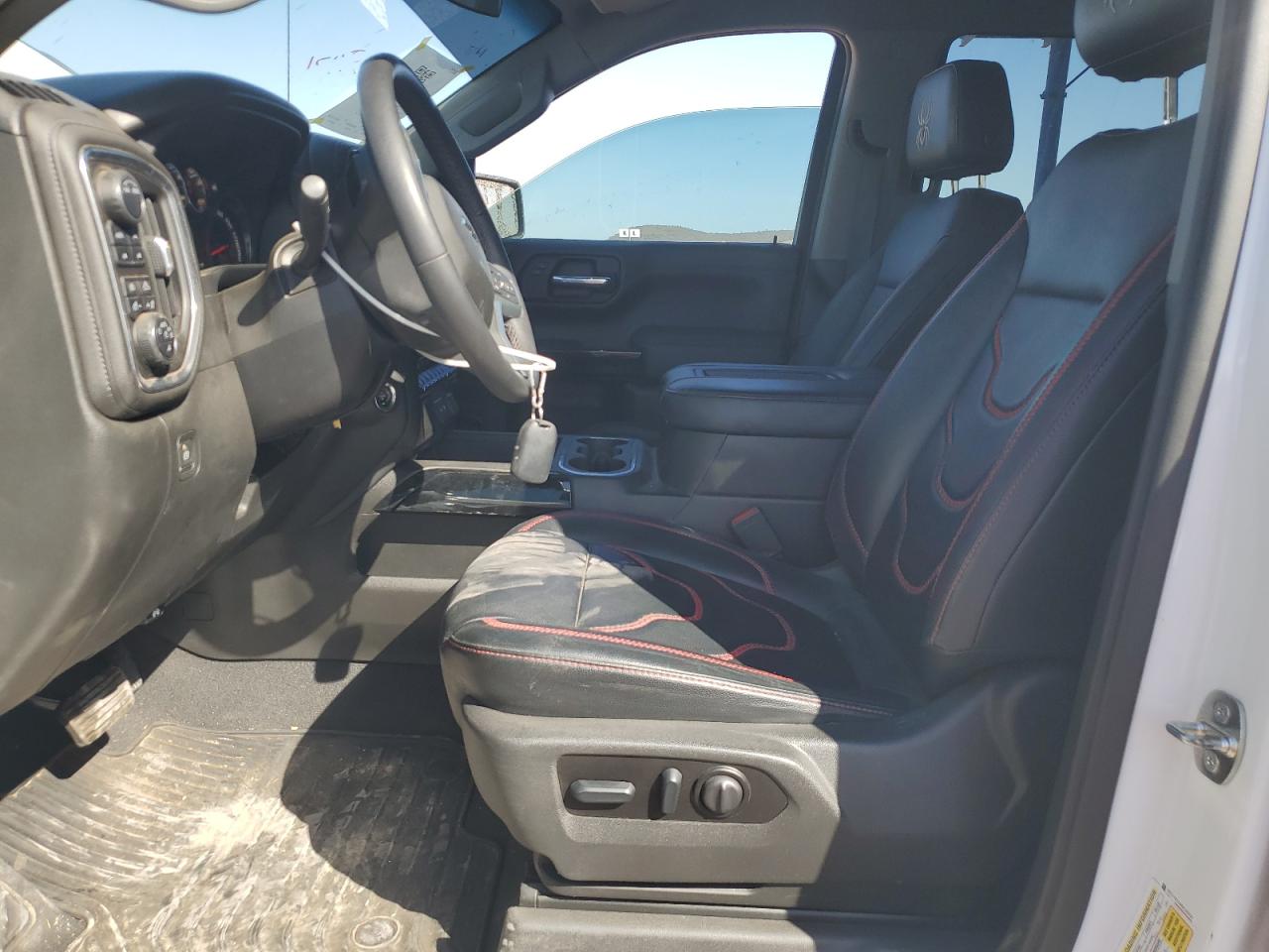 2022 Chevrolet Silverado - Image 7