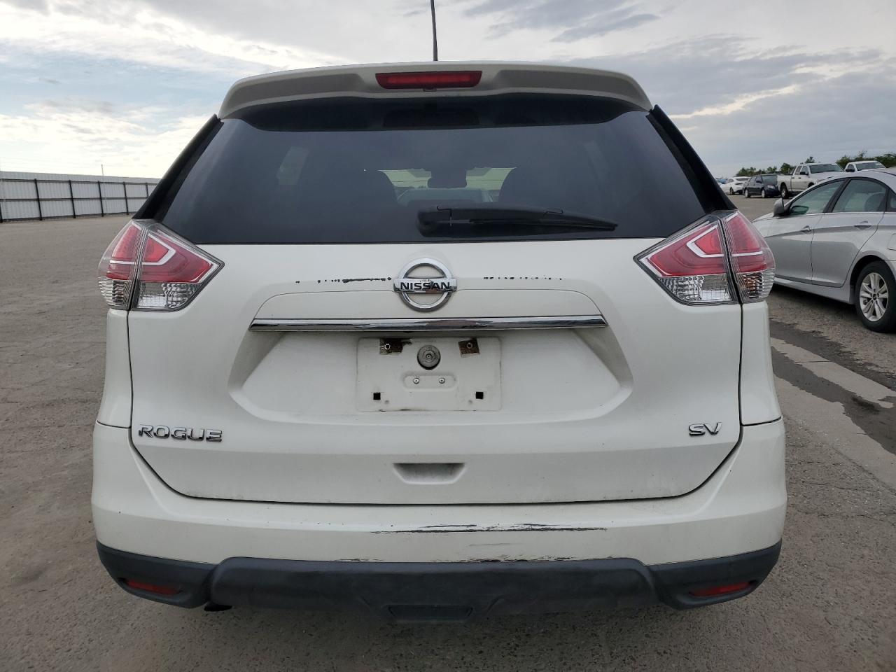 2015 Nissan Rogue - Image 6