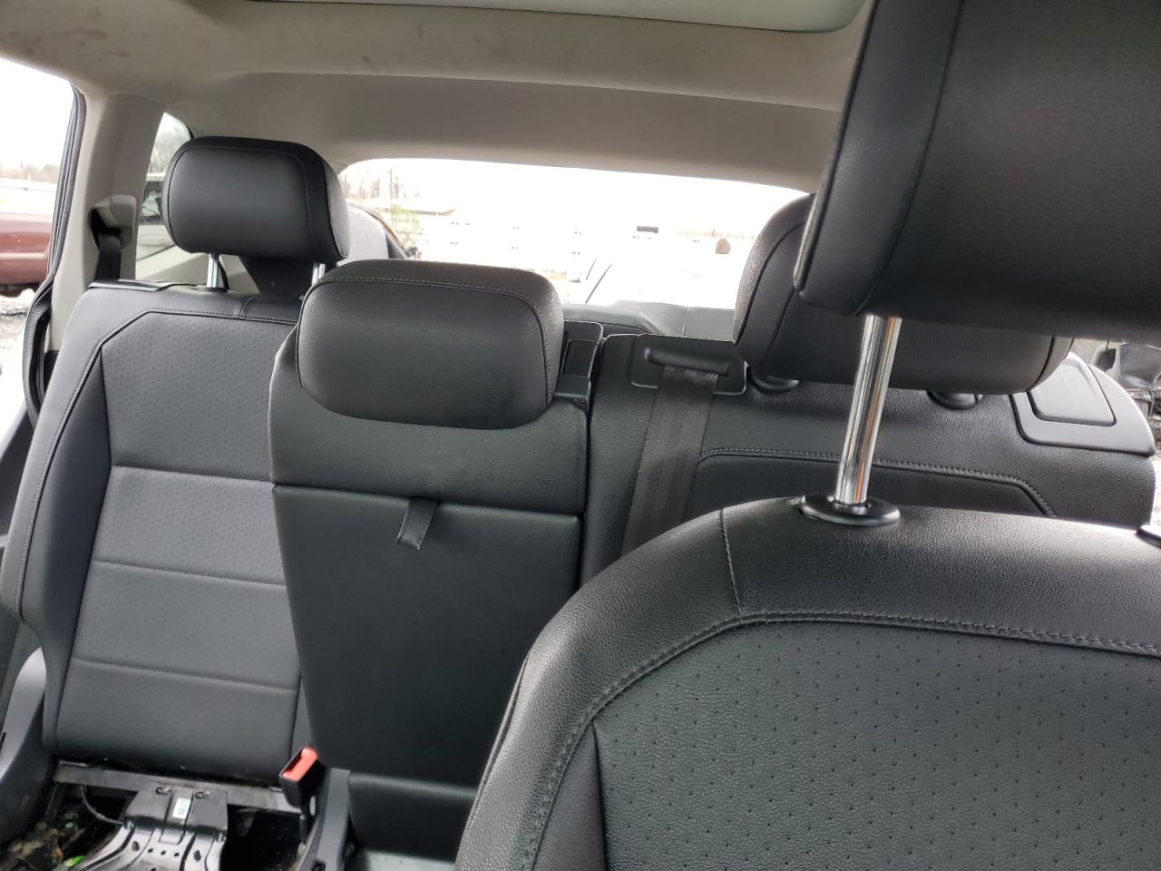2020 Volkswagen Tiguan - Image 10