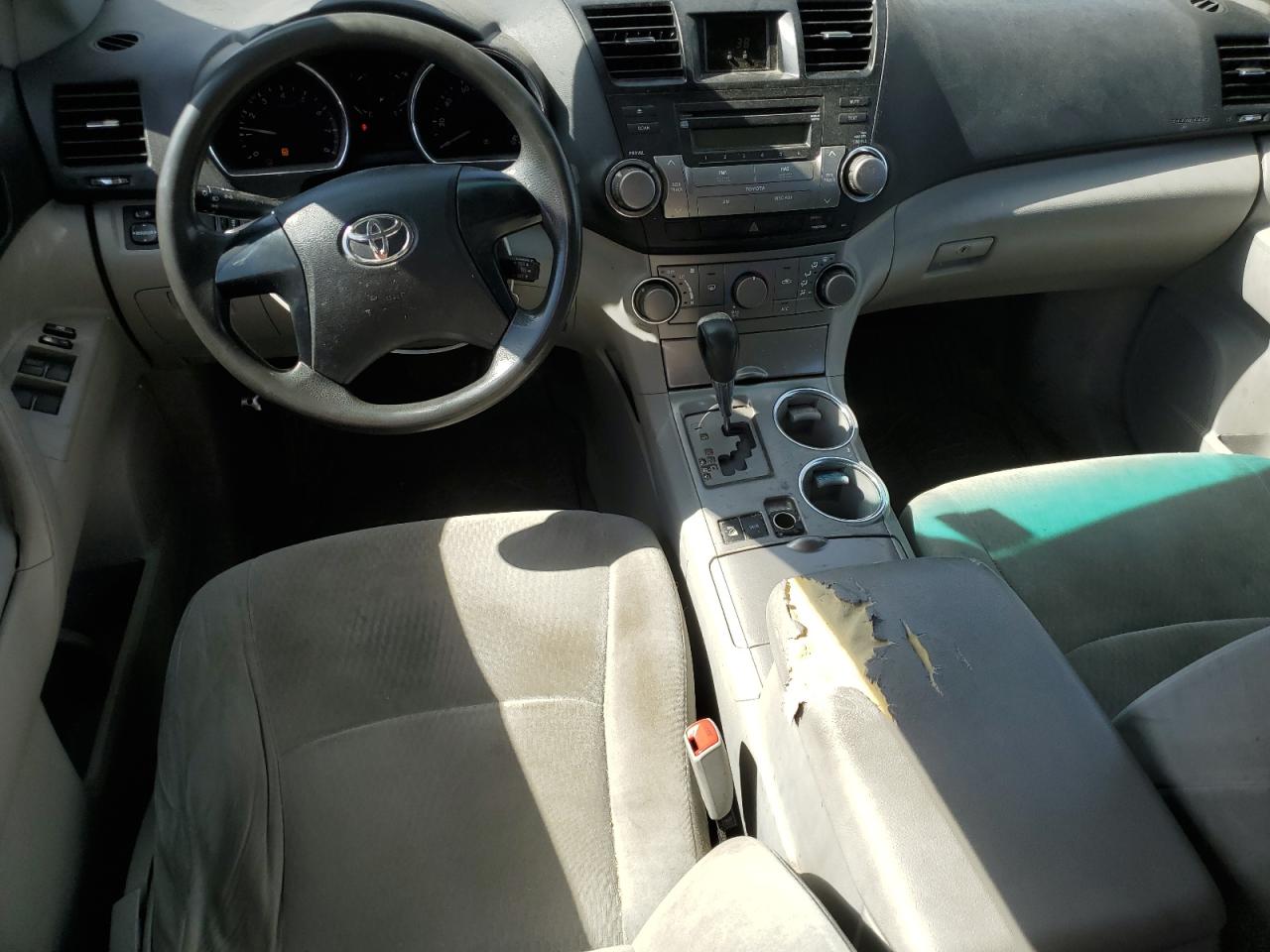 2010 Toyota Highlander - Image 8