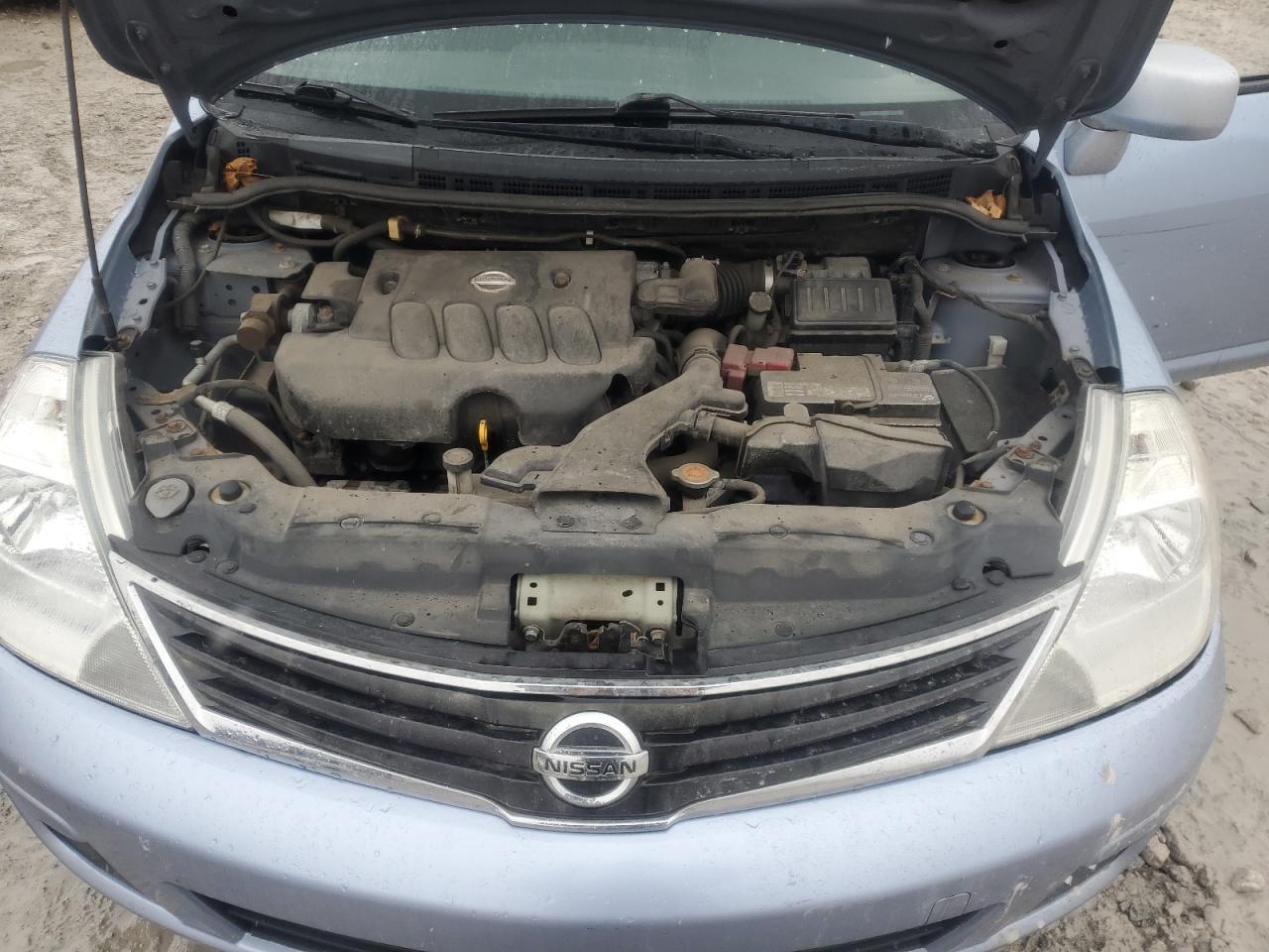 2011 Nissan Versa - Image 11