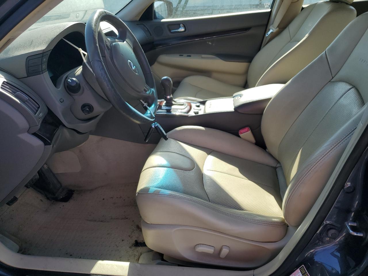 2011 Infiniti G - Image 7