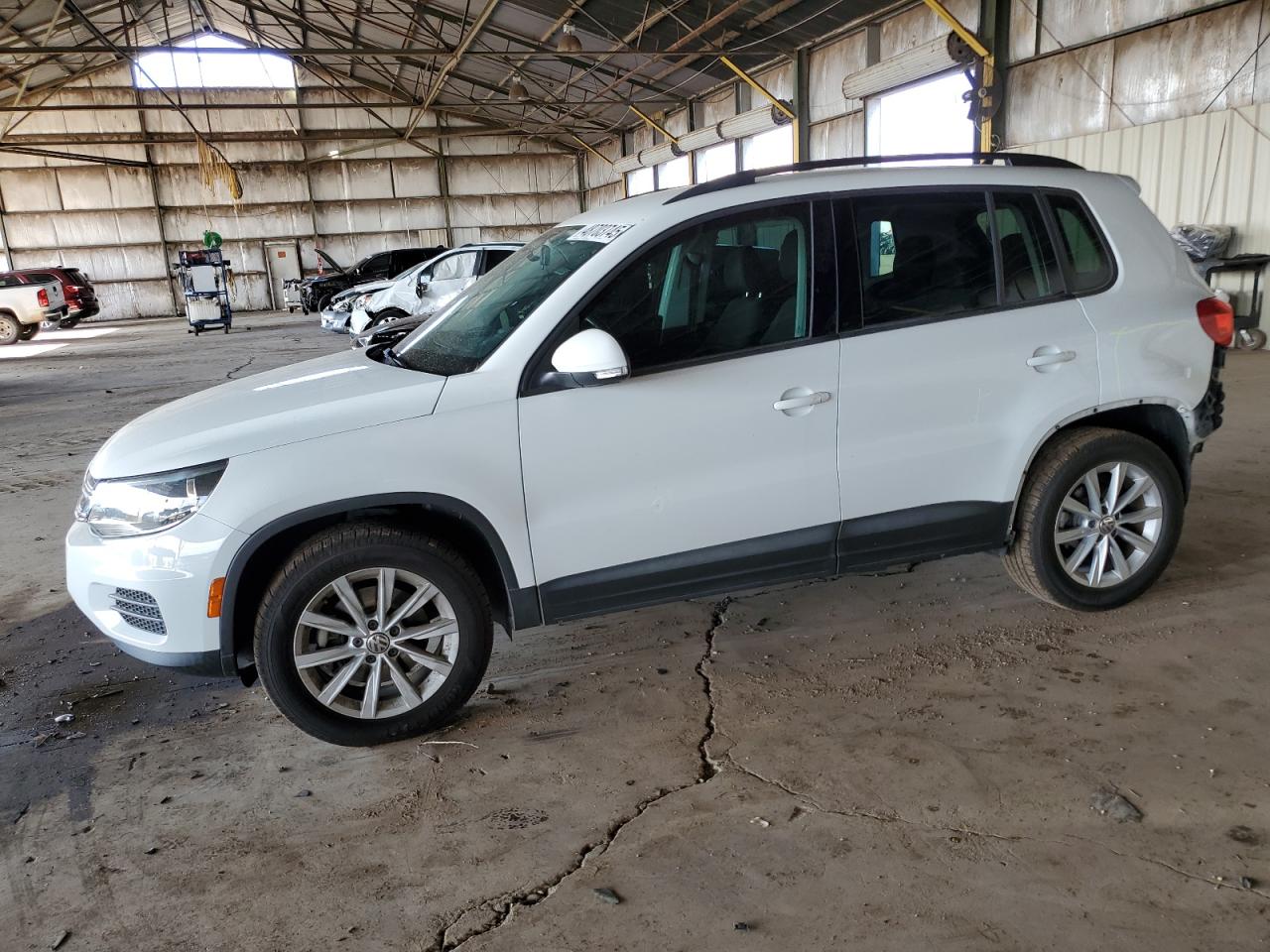 2017 Volkswagen Tiguan - Image 1