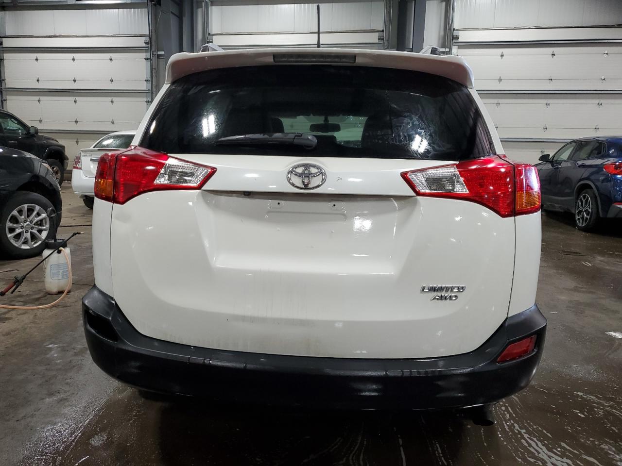 2015 Toyota RAV 4 - Image 6