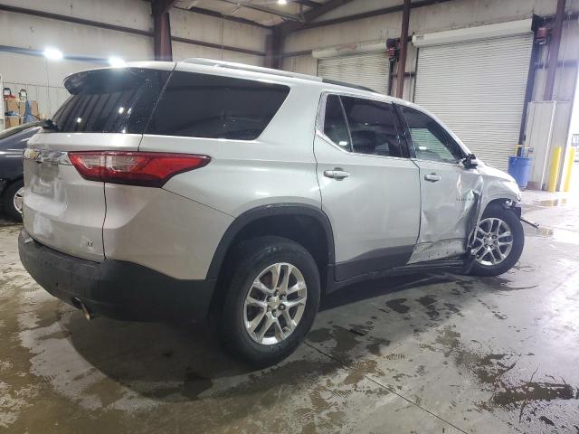  CHEVROLET TRAVERSE 2018 Серебристый