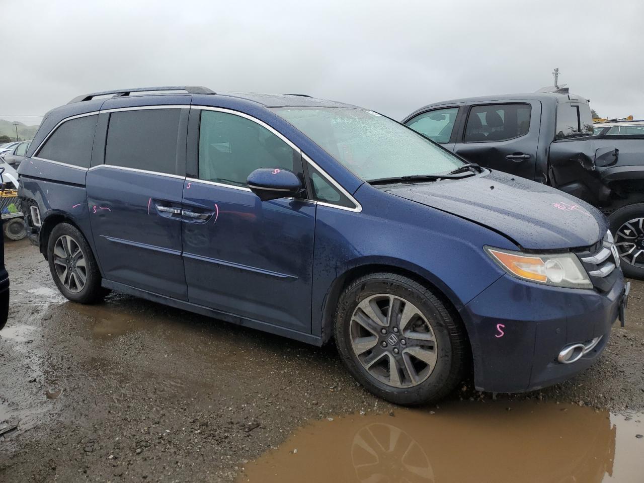 2015 Honda Odyssey - Image 4