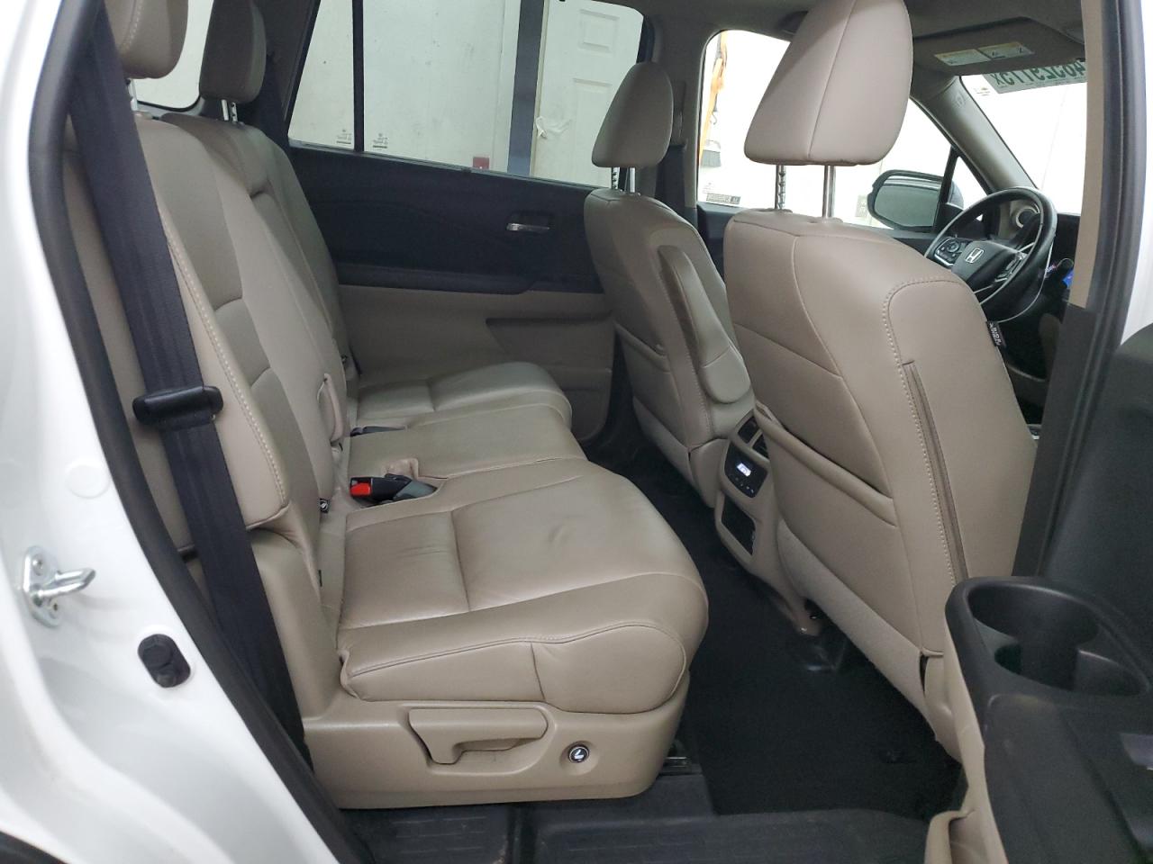 2022 Honda Pilot - Image 11