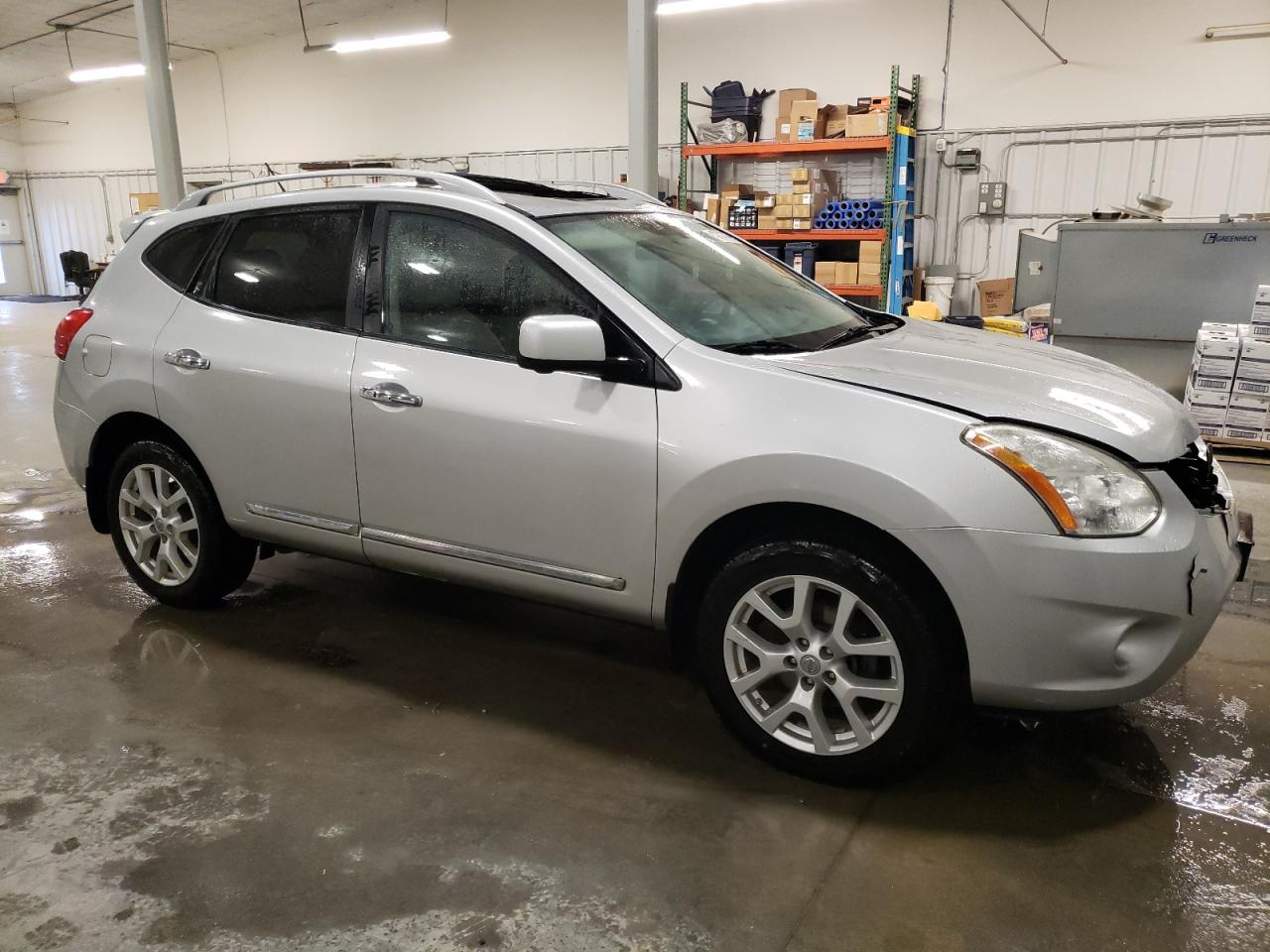 2013 Nissan Rogue - Image 4