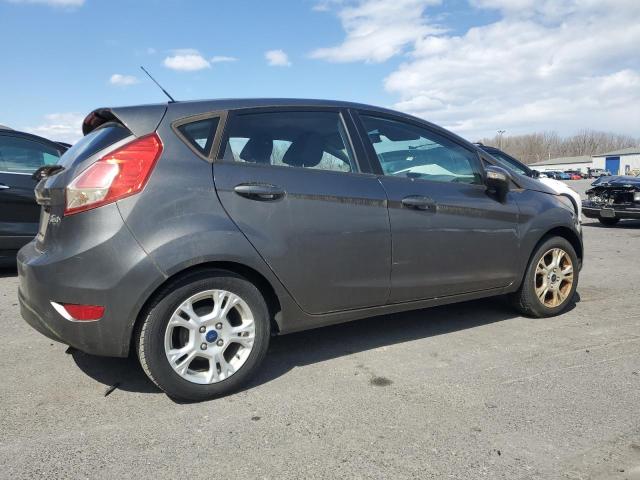  FORD FIESTA 2015 Серый