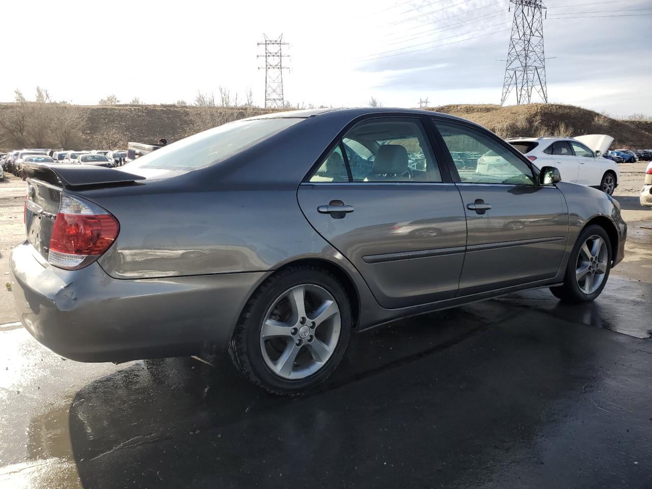 2005 Toyota Camry - Image 3