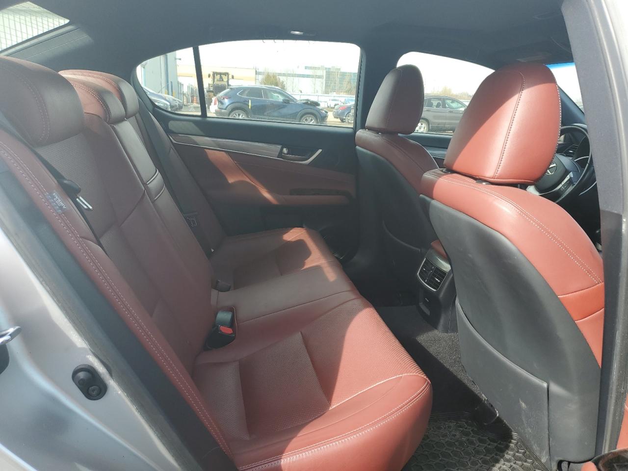 2014 Lexus GS - Image 10