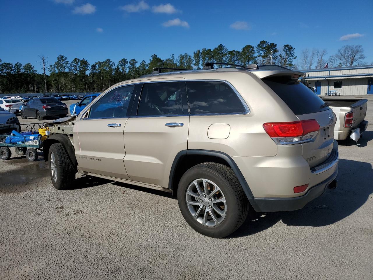 2015 Jeep Grand Cherokee - Image 2