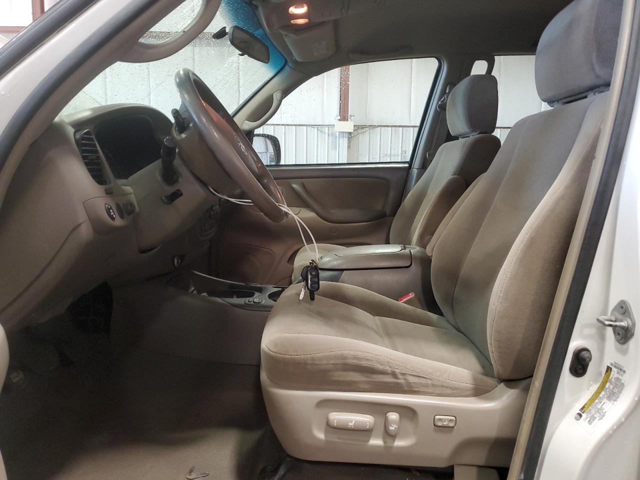 2006 Toyota Sequoia - Image 7