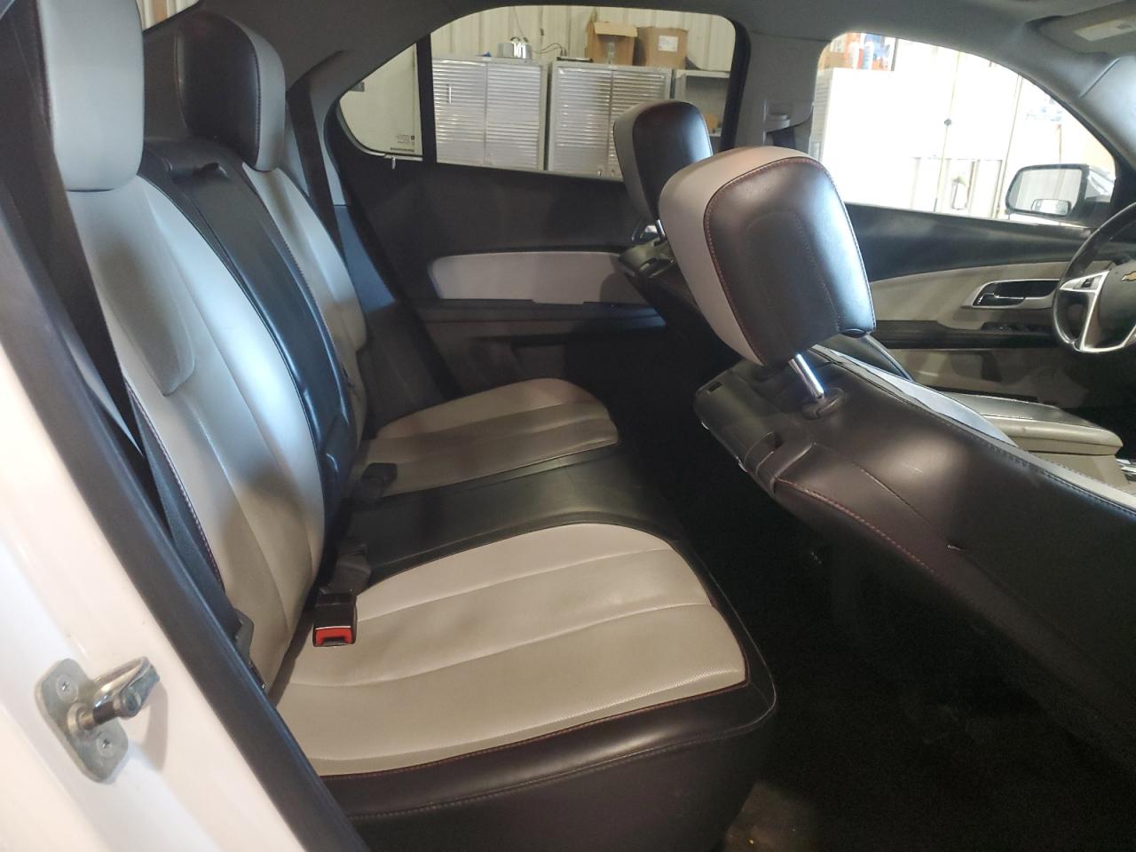 2010 Chevrolet Equinox - Image 11