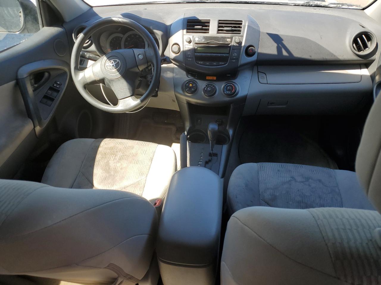 2011 Toyota RAV 4 - Image 8