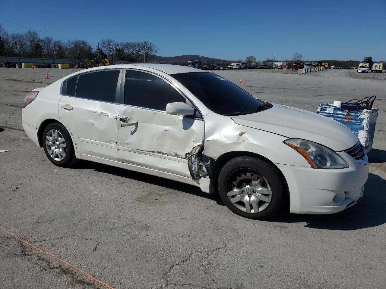 2011 Nissan Altima - Image 4