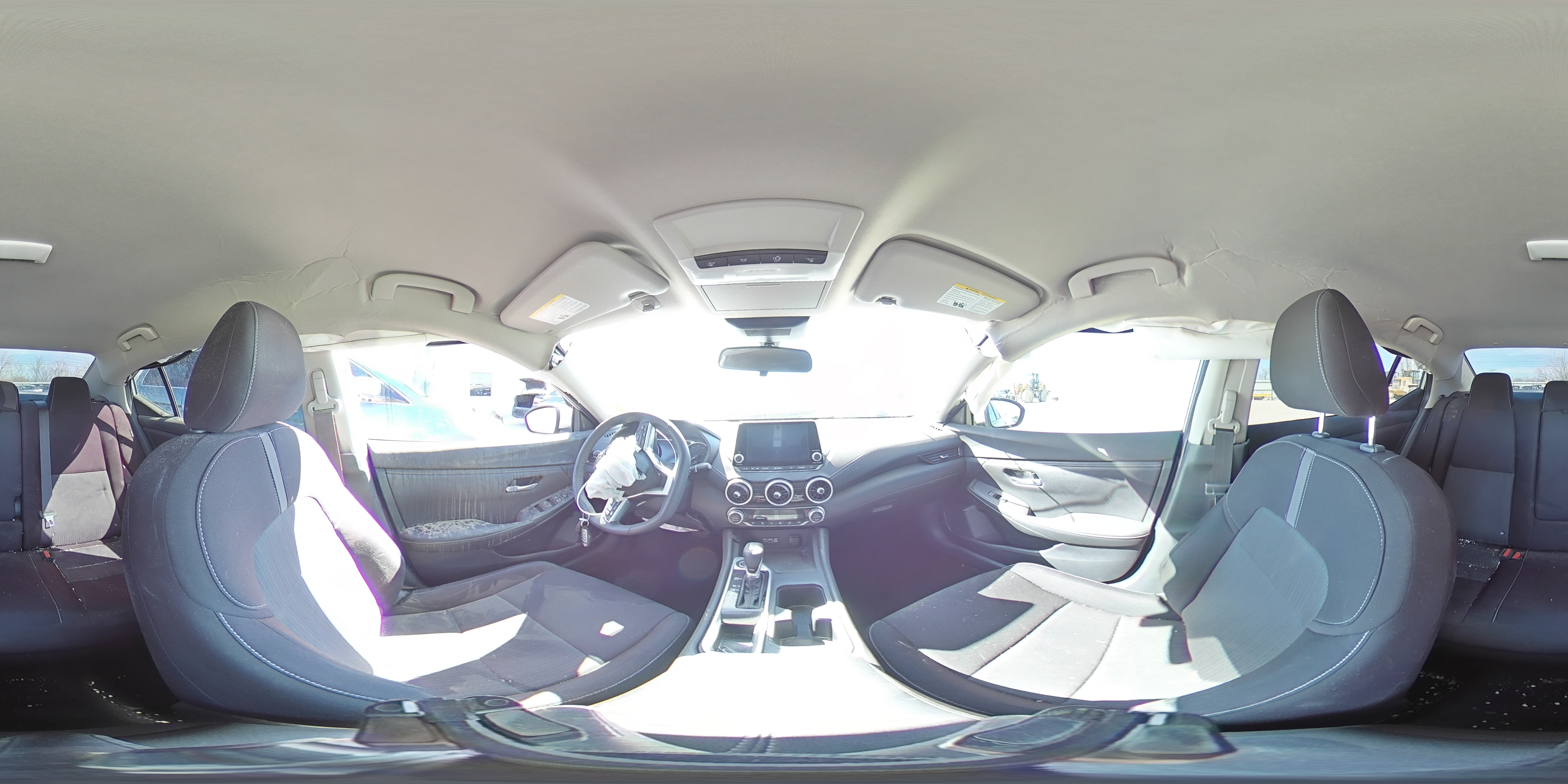 2021 Nissan Sentra - Image 13