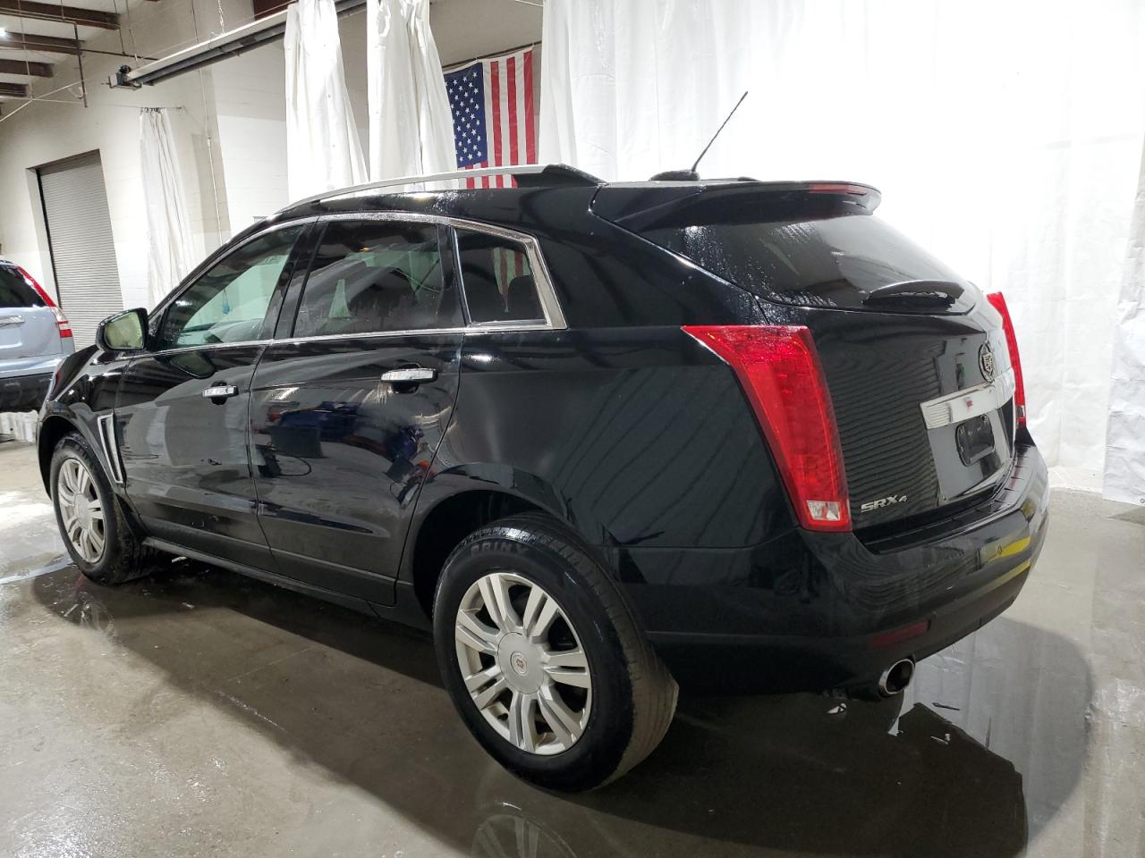 2015 Cadillac SRX - Image 2