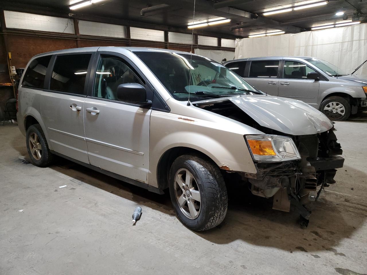 2009 Dodge Caravan - Image 4