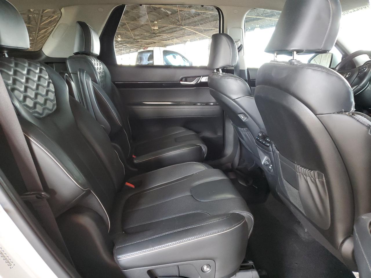 2021 Hyundai Palisade - Image 12