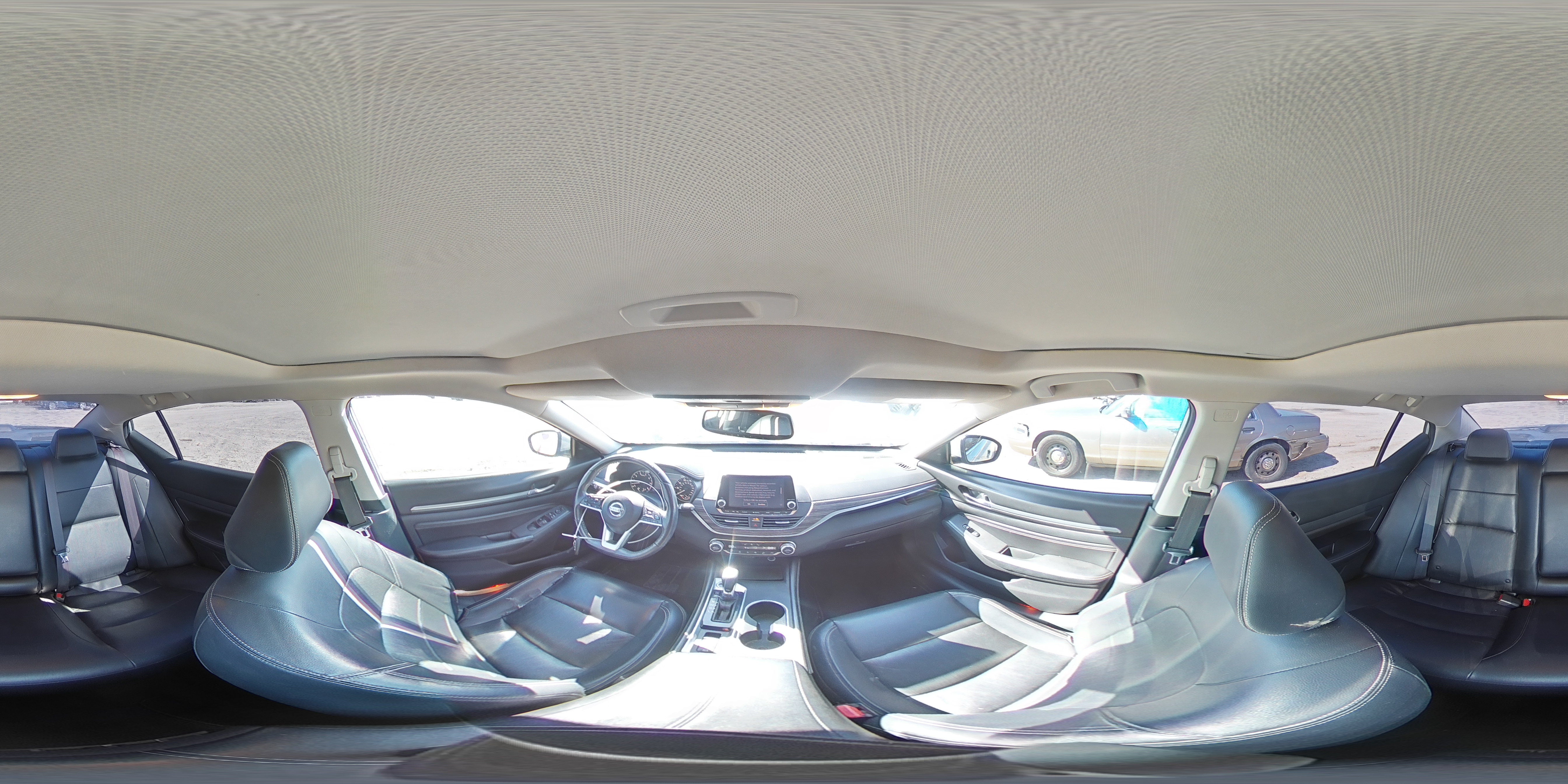 2019 Nissan Altima - Image 12