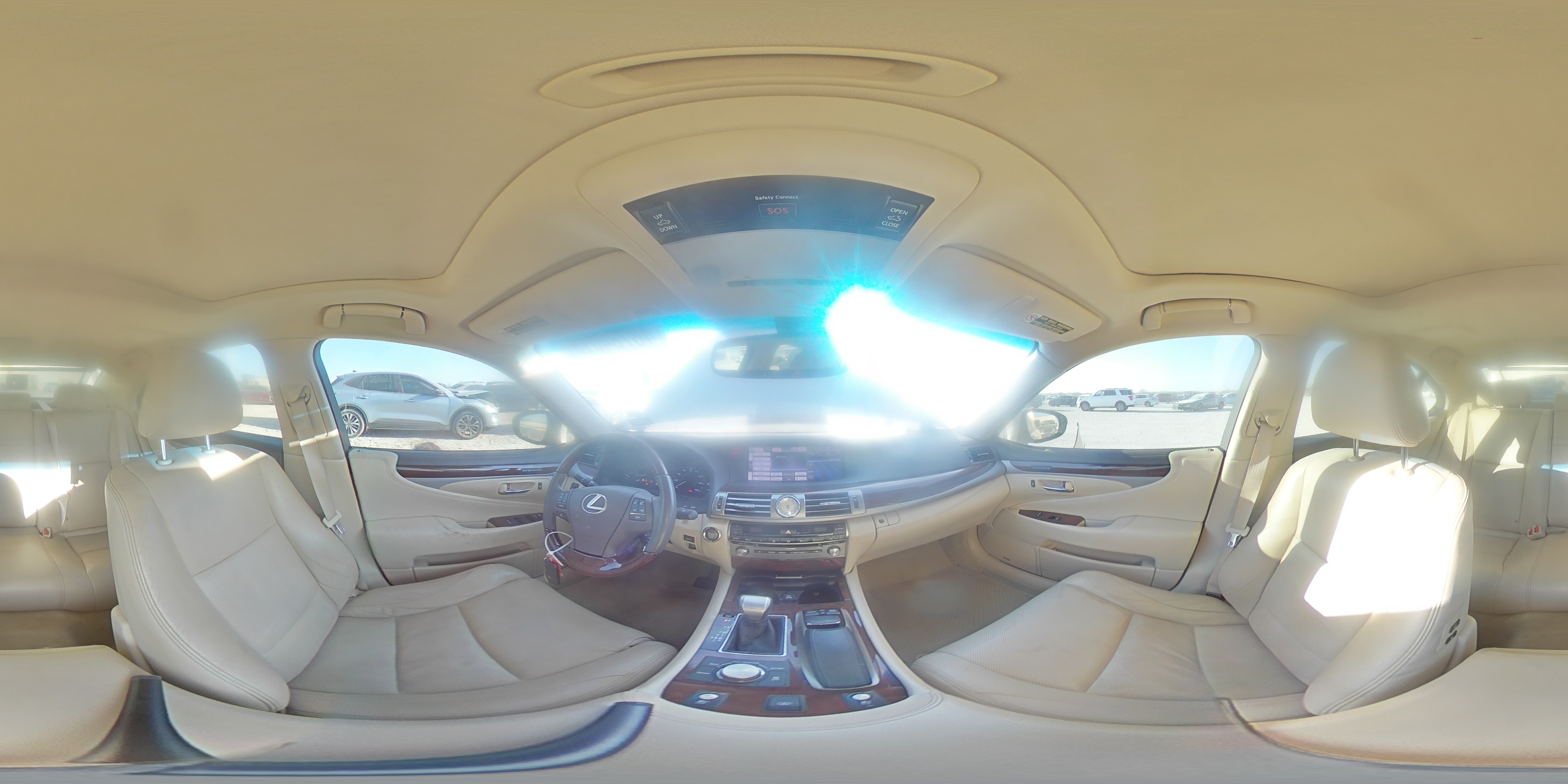 2014 Lexus LS - Image 13