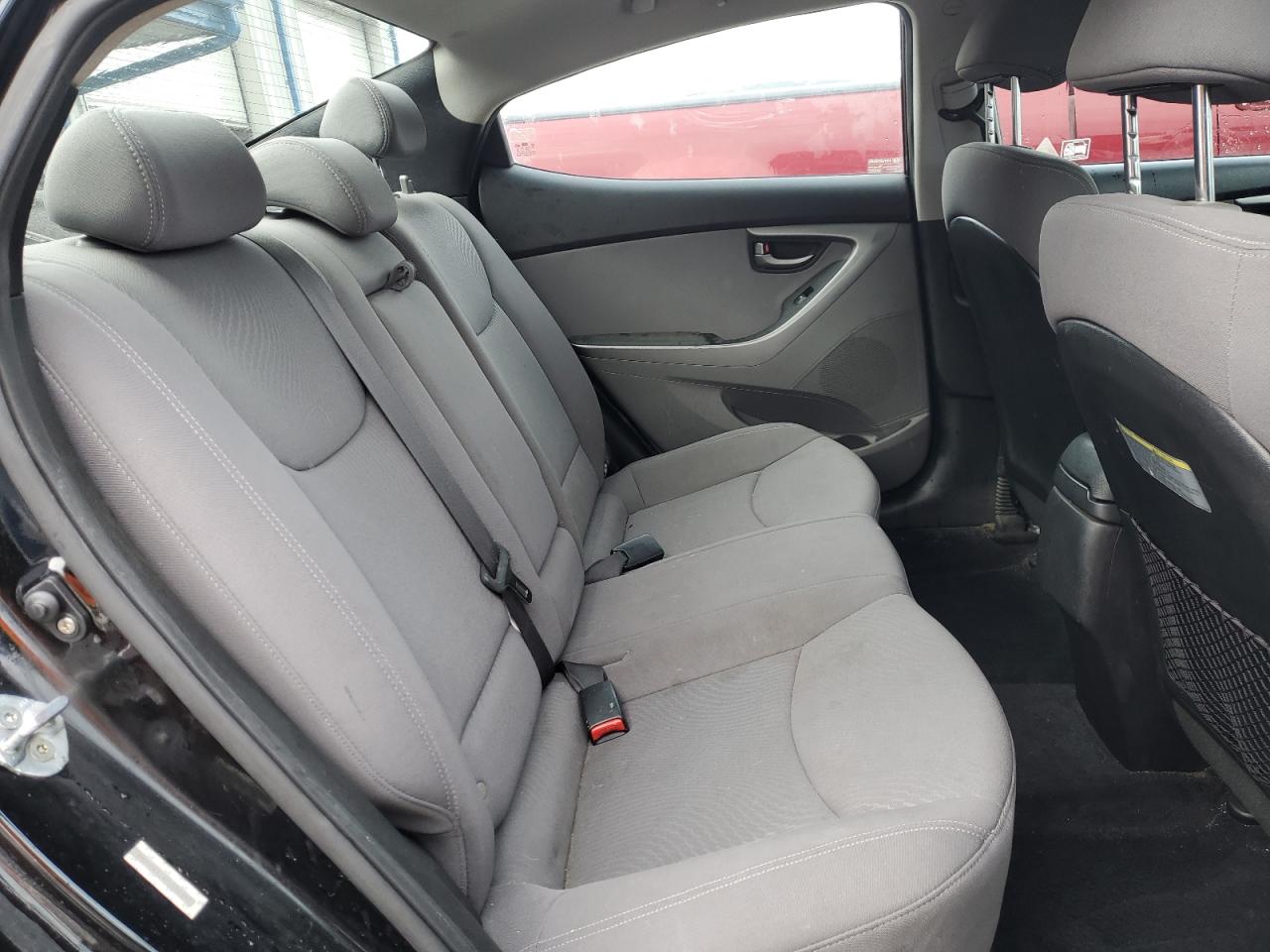 2015 Hyundai Elantra - Image 10