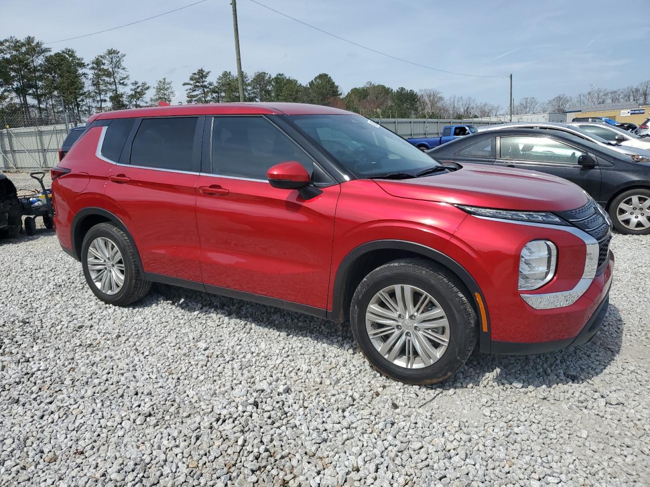 2024 Mitsubishi Outlander - Image 4