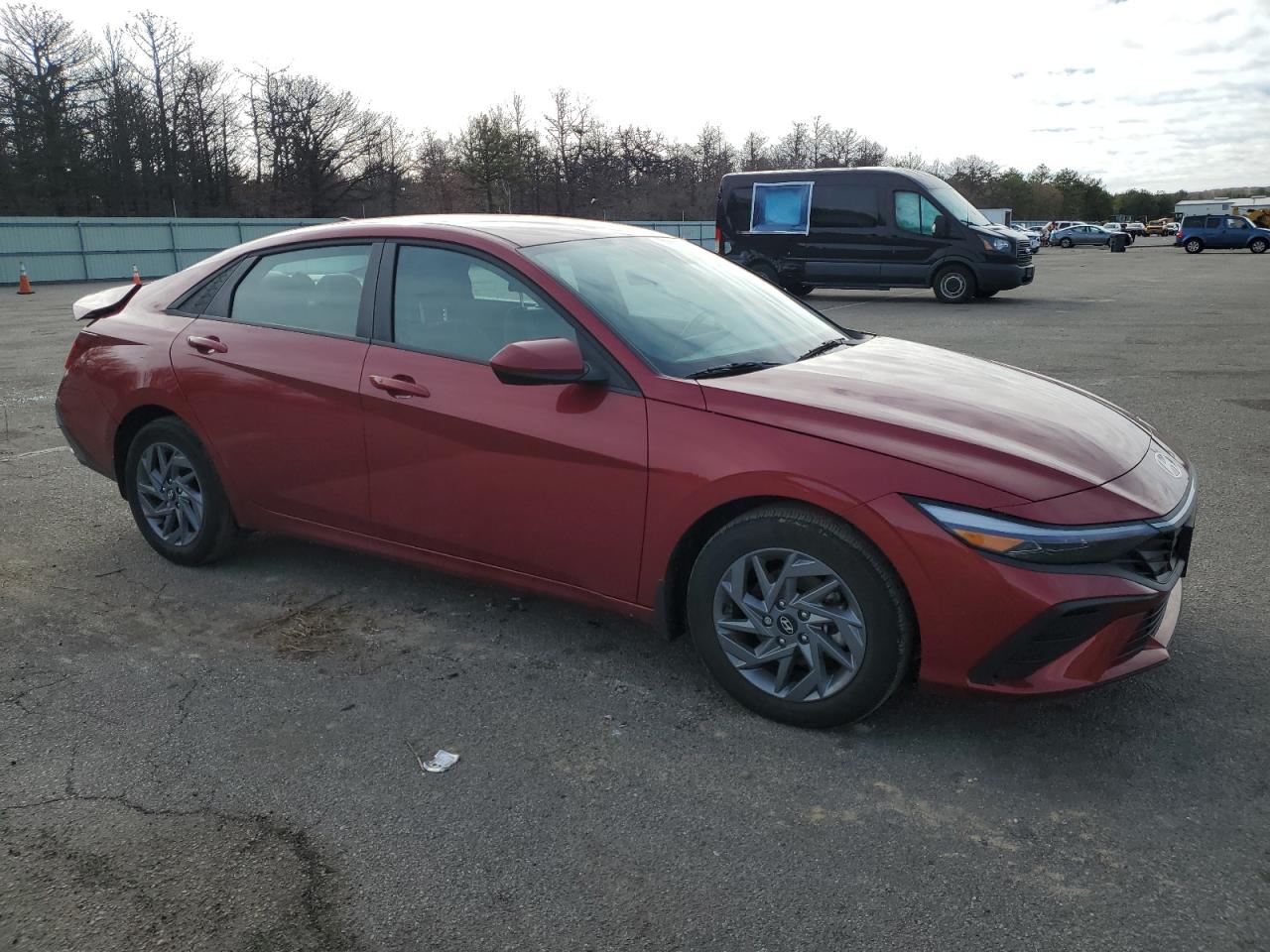 2024 Hyundai Elantra - Image 4