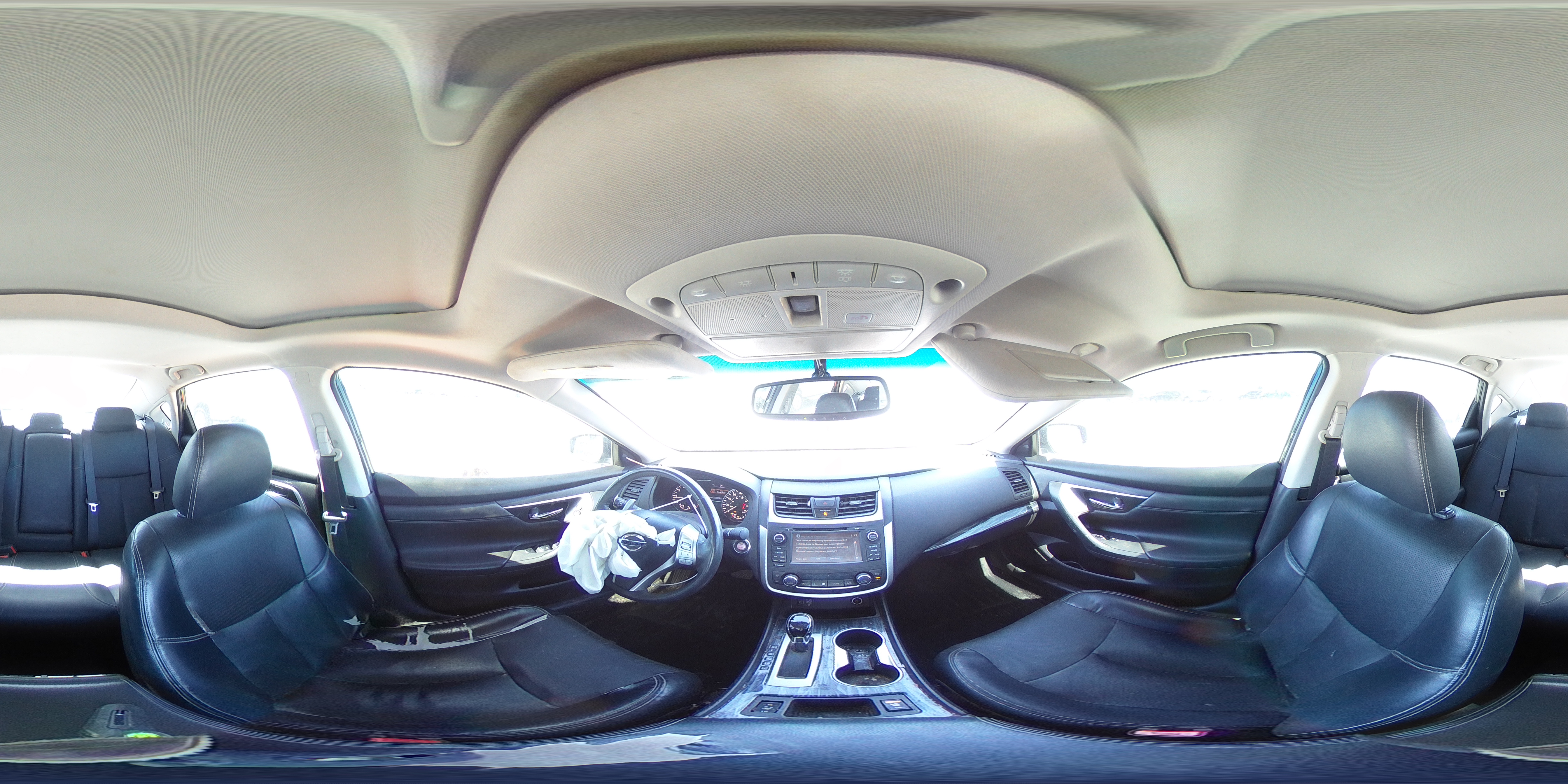 2017 Nissan Altima - Image 12