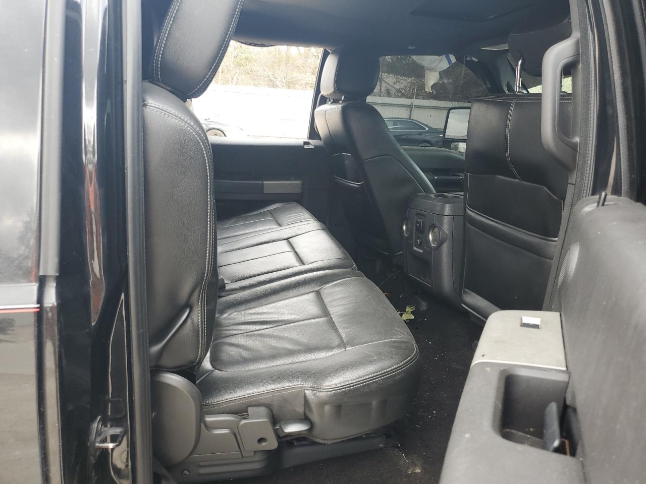 2014 Ford F350 - Image 11