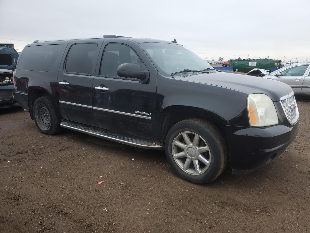 2011 GMC Yukon - Image 4