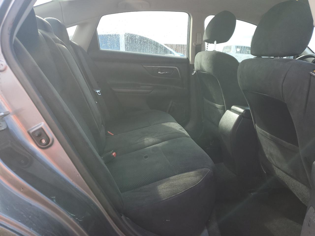 2015 Nissan Altima - Image 10
