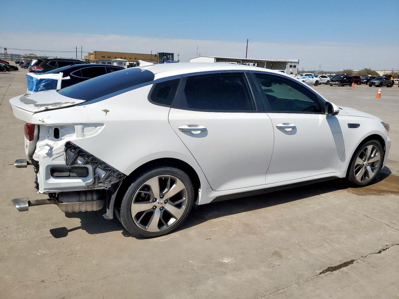 2019 Kia Optima - Image 3