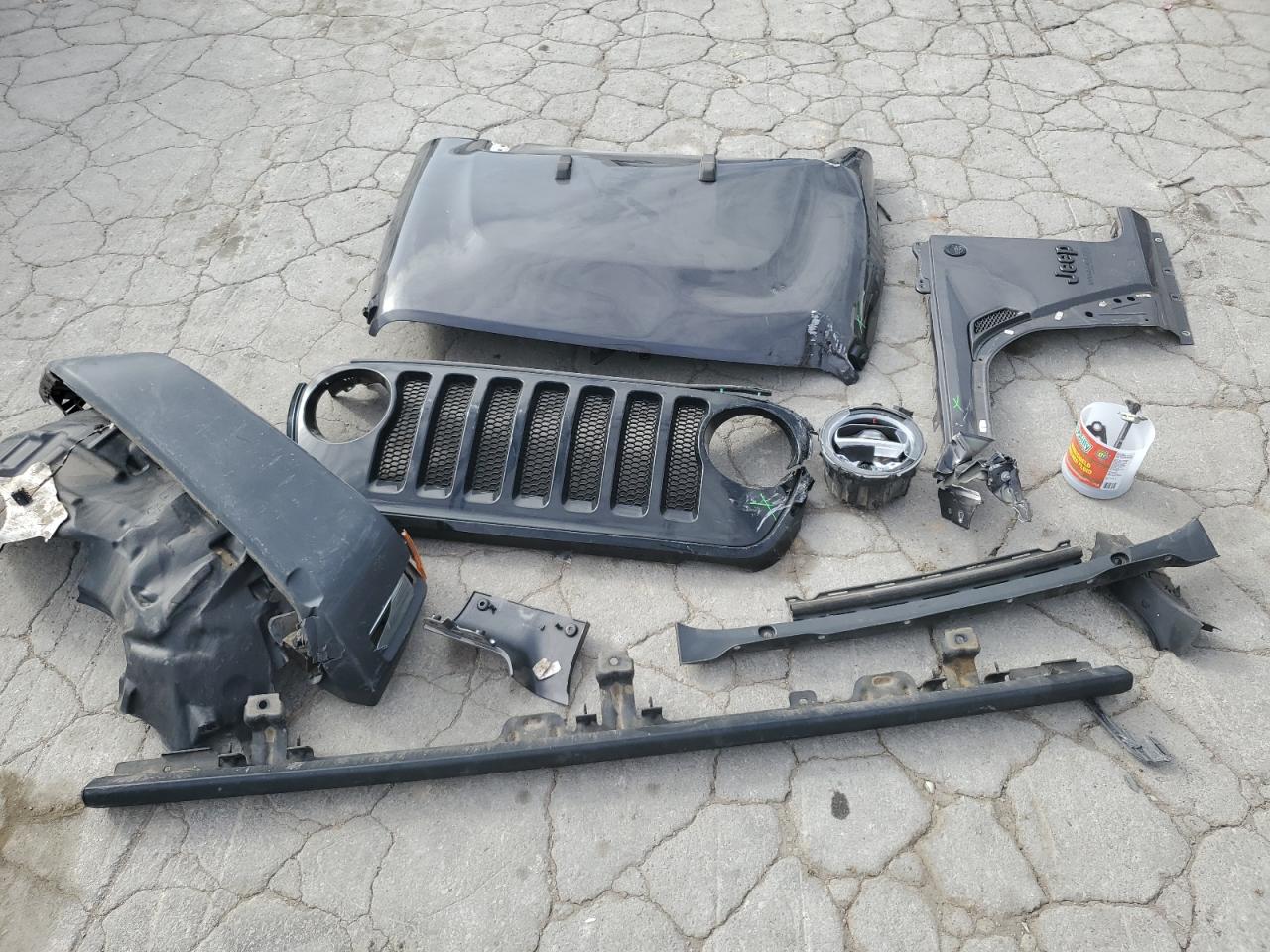 2020 Jeep Wrangler - Image 12