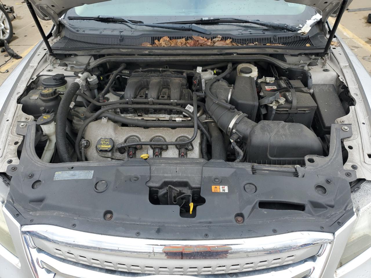 2011 Ford Taurus - Image 12