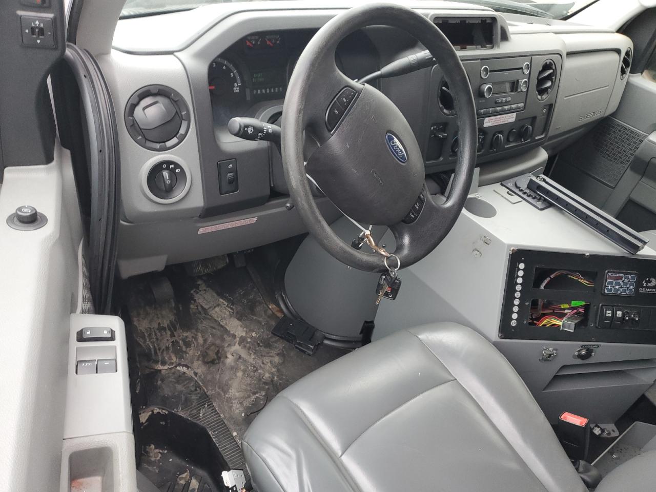 2017 Ford Econoline E450 Super Duty Cutaway Van VIN: 1FDXE4FSXHDC64987 Lot: 46478925