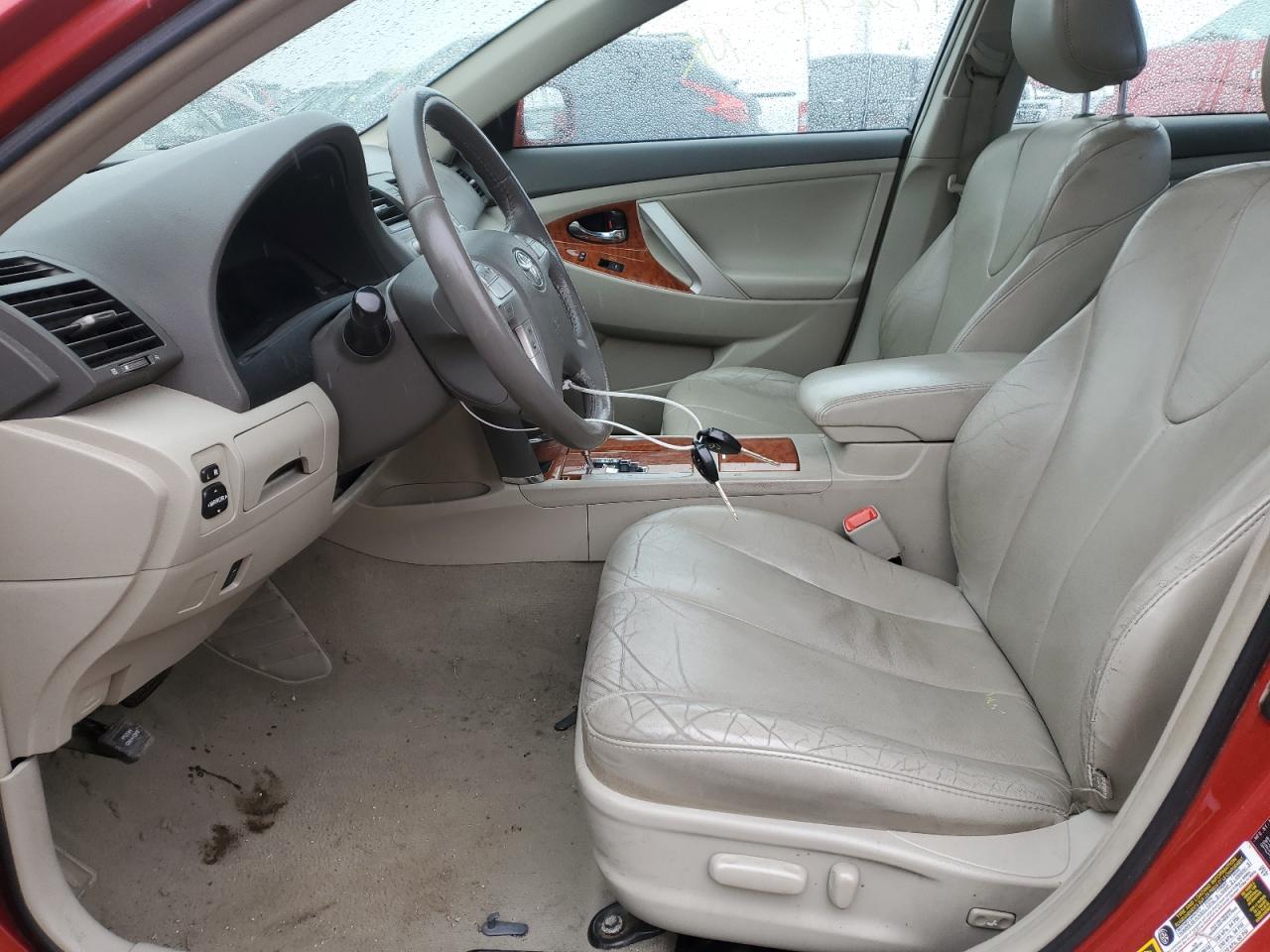2011 Toyota Camry - Image 7
