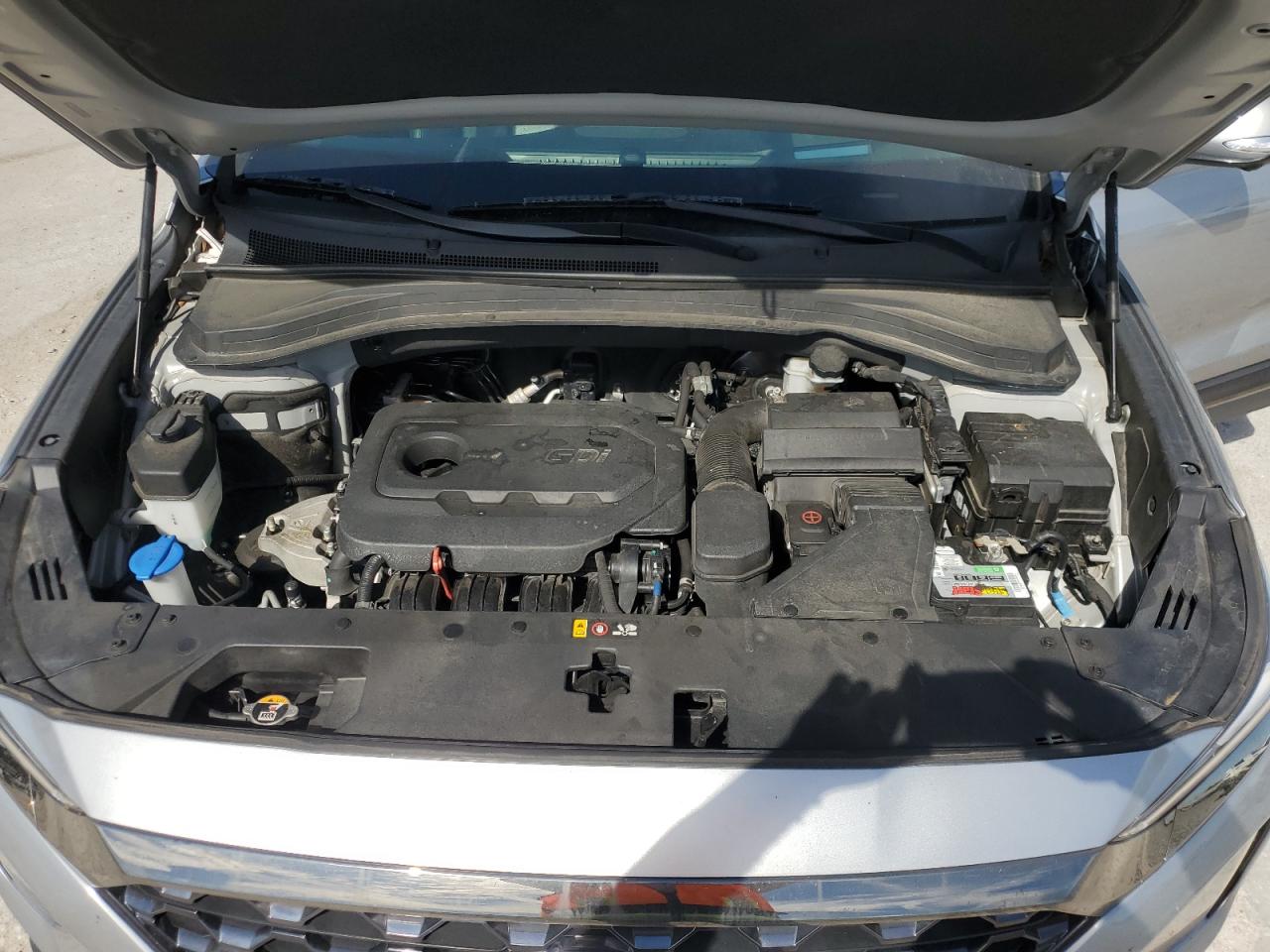 2020 Hyundai Santa Fe - Image 12