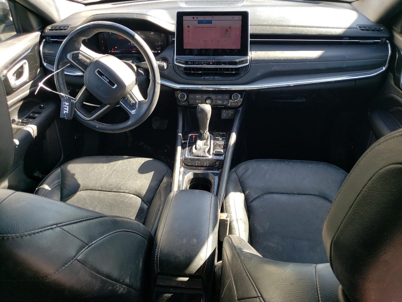 2022 Jeep Compass - Image 8