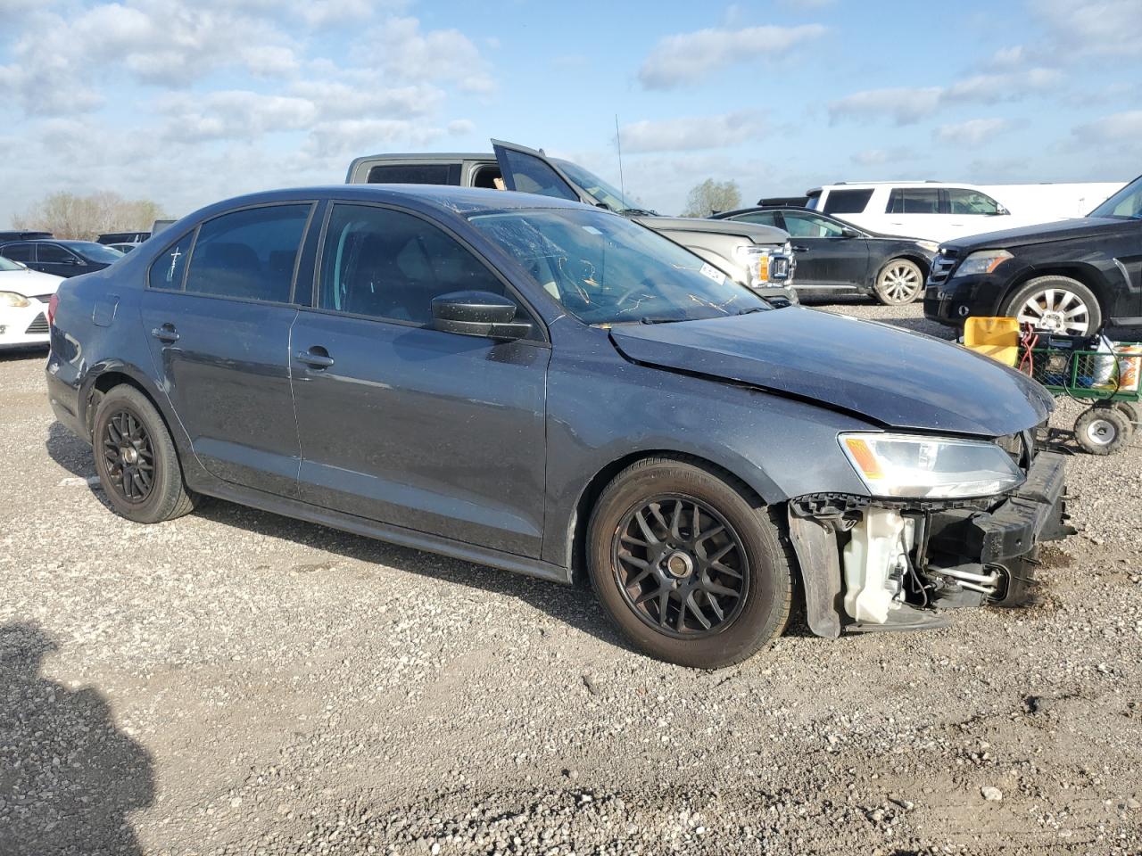 2015 Volkswagen Jetta - Image 4