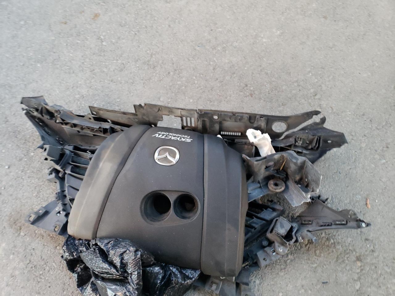 2015 Mazda 3 - Image 13