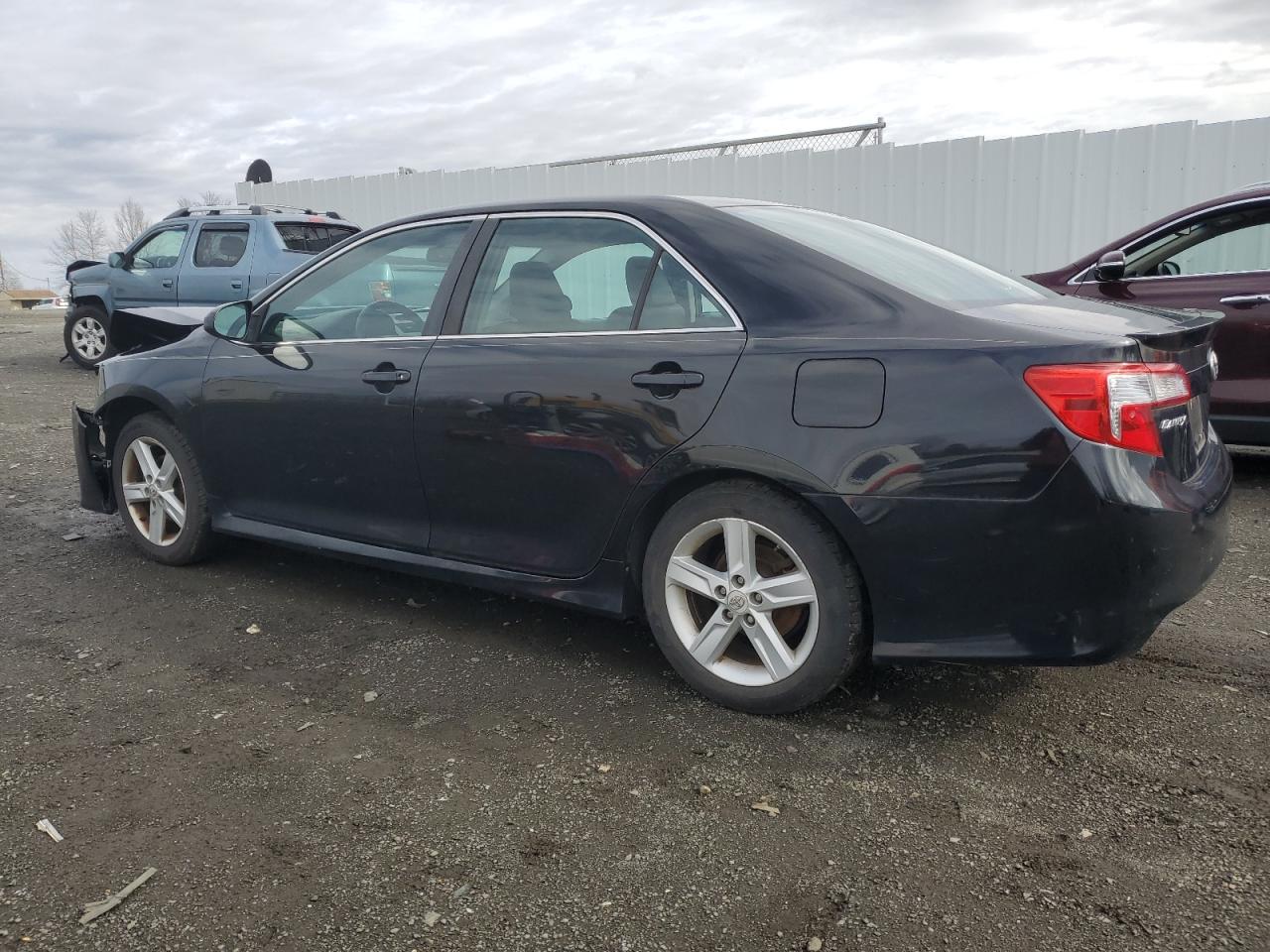 2013 Toyota Camry - Image 2