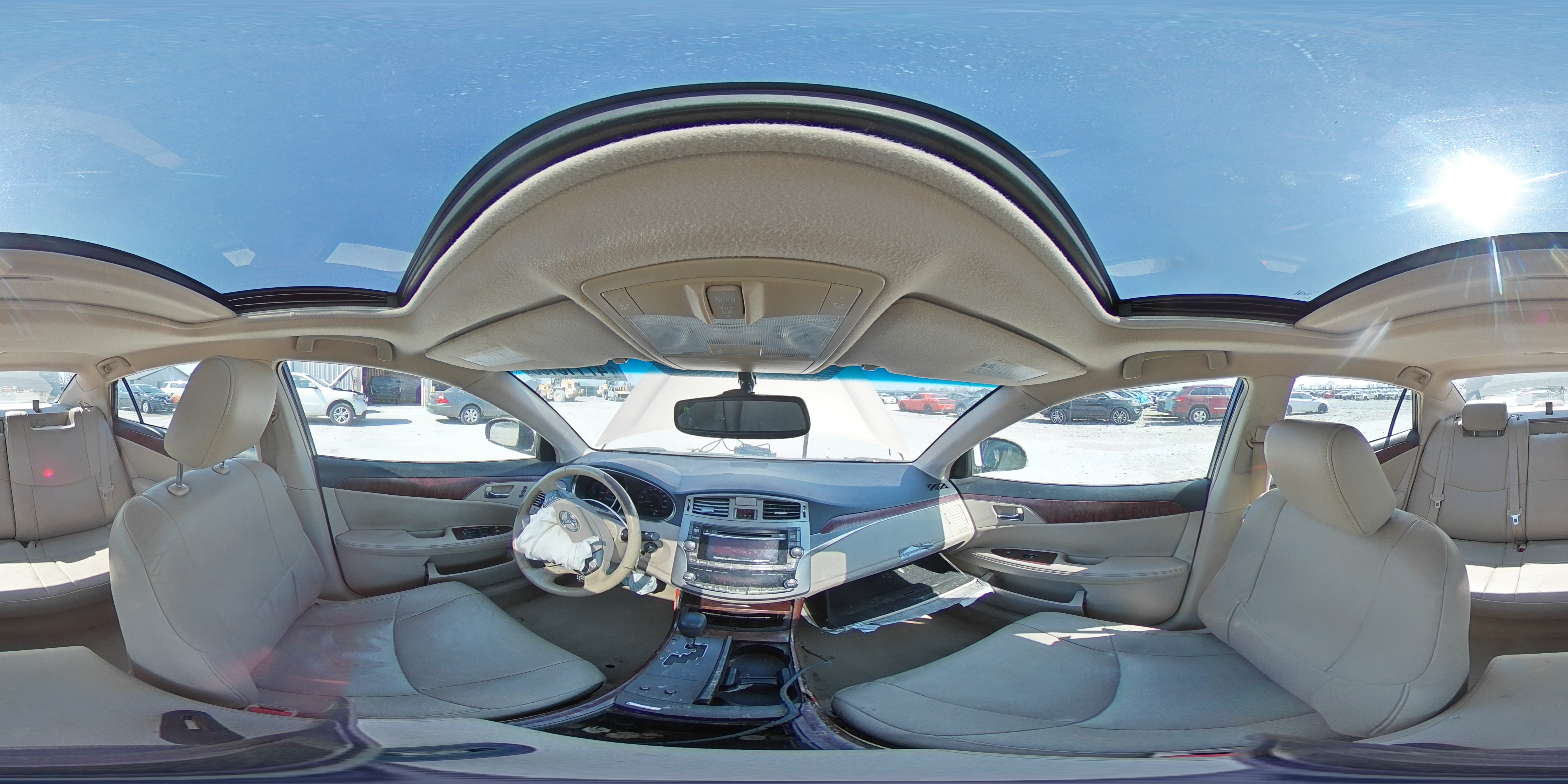 2011 Toyota Avalon - Image 12