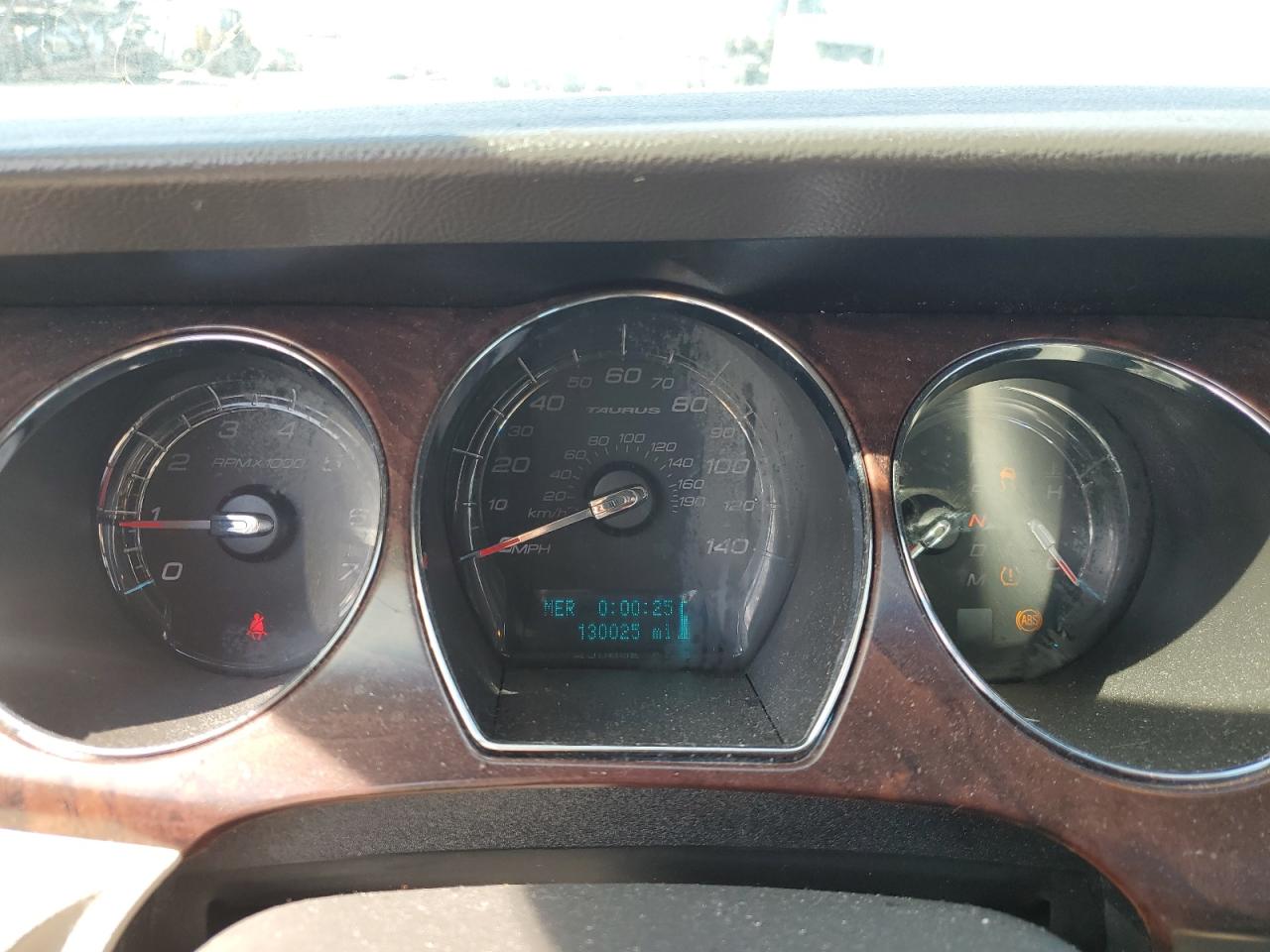 2011 Ford Taurus Sel VIN: 1FAHP2EW7BG177555 Lot: 48970745