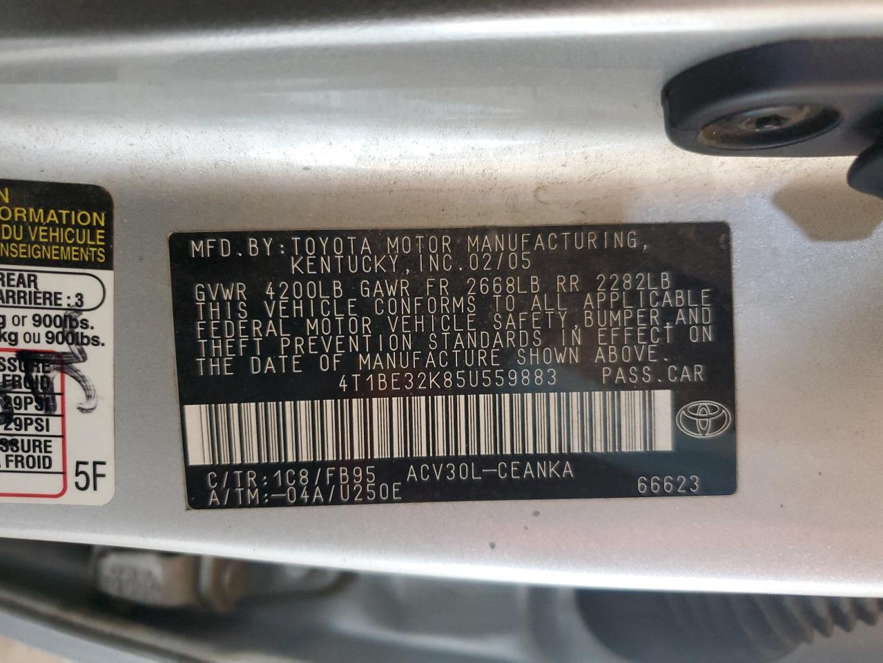 2005 Toyota Camry - Image 14