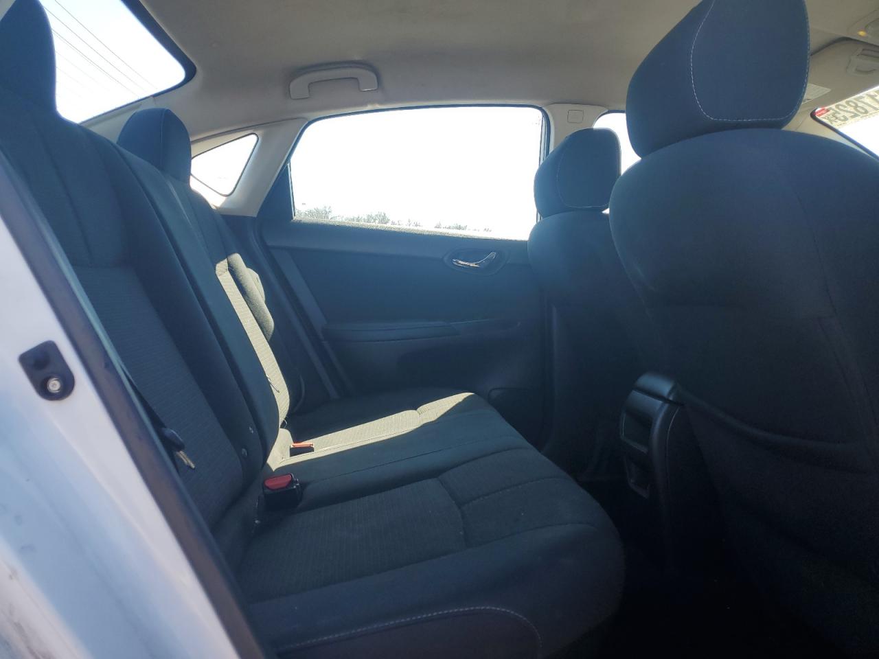 2016 Nissan Sentra - Image 10